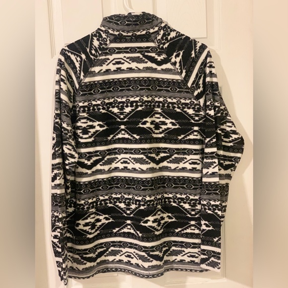 Black and White Aztec fleece 1/4 zip - Picture 2 of 2